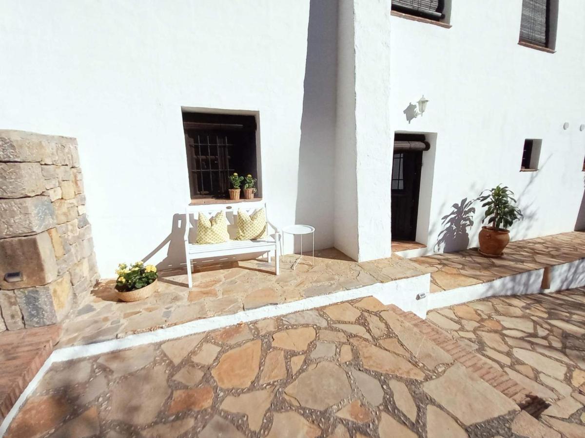 Cortijo La Fe Casa de hóspedes Montefrío Exterior foto